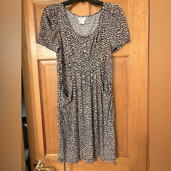 Motherhood Maternity Knee Length Scoop Neck Dress Womens Medium‎ Short Sleeve - Picture 1 of 3